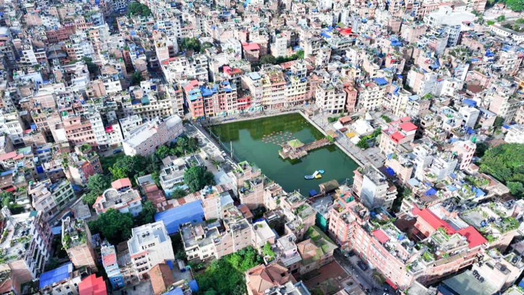 ड्रोनबाट देखिएको पिम्बहाल पोखरी