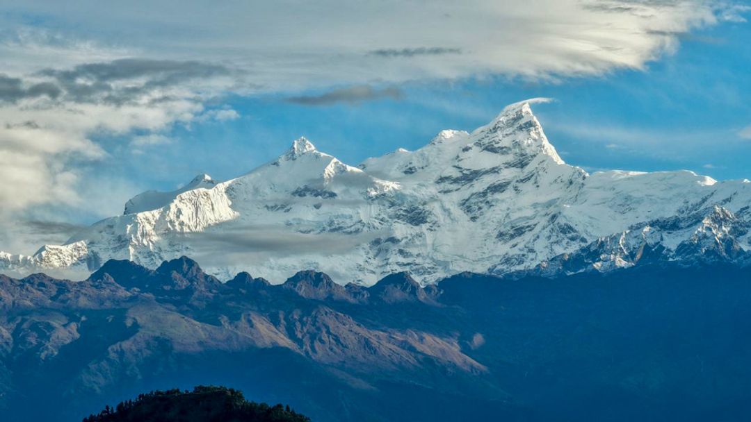 मौसम खुलेपछि देखिएको मनास्लु हिमाल (तस्विरहरू)