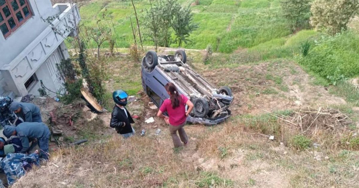 भक्तपुर कार दुर्घटना अपडेटः ५ घाइतेमध्ये ३ जनाको मृत्यु