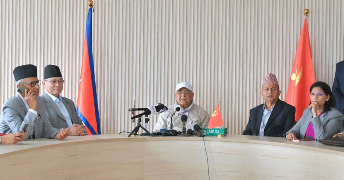 कतै ठाउँ नपाएपछि ‘मिल्दै नमिल्ने’ दफा प्रयोग गरेर कारबाही सिफारिस गर्नु आयोगको कू–कर्मः ओली