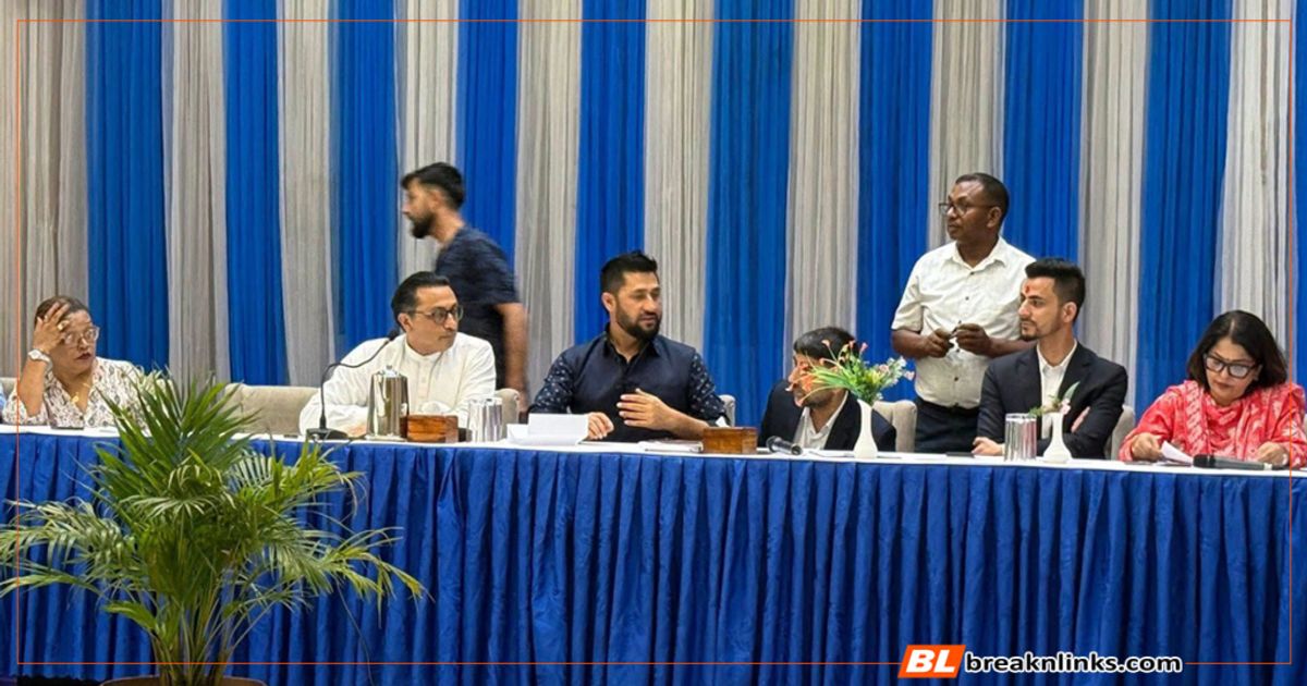 केन्द्रीय समितिमा भावुक बने रविः सम्झिए पार्टी दर्ताका लागि नागरिकता जुटाउन परेको सकसदेखि हत्कडी लिएर कोठामा प्रहरी छिरेकोसम्म