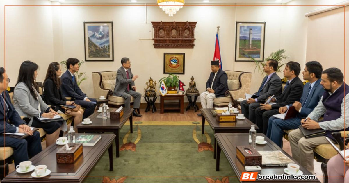 परराष्ट्रमन्त्री खनाल र दक्षिण कोरियाली समकक्षी छोबीच भेटवार्ता