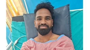 क्रिकेटर आदिल अन्सारी मोटरसाइकल दुर्घटनामा घाइते, वीरगञ्जमा उपचार हुँदै