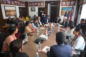 भोटेकोशी–रसुवा बाढीपीडित भन्सार कर्मचारीका परिवारलाई अर्थमन्त्रीको आश्वासन– तपाईंहरू एक्लो हुनुहुन्न
