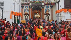तीजमा पशुपतिका चारवटै ढोका बिहान ३ बजेबाट खुल्ने
