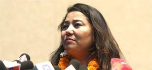 रामकुमारी झाँक्रीकाे स्पष्टीकरण– व्यक्तिगत अवसरका लागि एमालेमा फर्किएकाे होइन