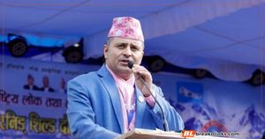 कांग्रेस केन्द्रीय सदस्यमा उम्मेदवारी दिँदै चर्चित गायक चन्द्र शर्मा