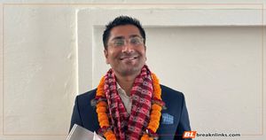 अध्यादेशबाट हटाइएका ढुंगाना नै सुरक्षण मुद्रण केन्द्रको कार्यकारी निर्देशकमा पुनः नियुक्त
