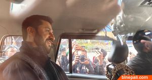 बालेनसँग वार्ता सकेर बाहिरिए रवि