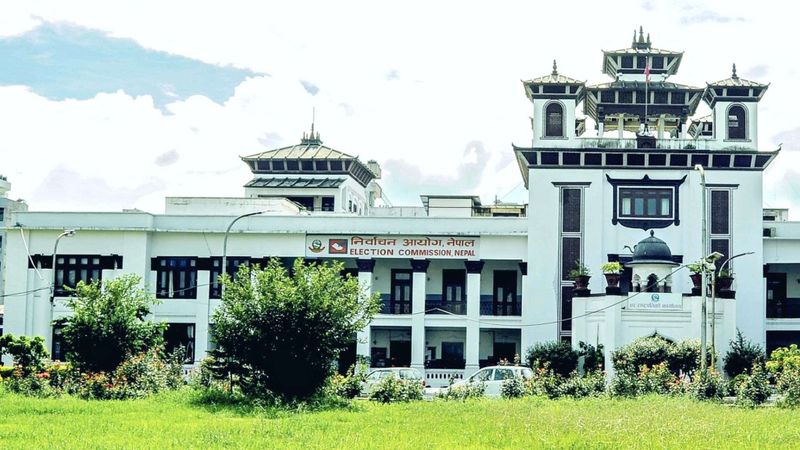सबै क्षेत्रमा निर्वाचन अधिकृतको कार्यालय स्थापना गर्दै आयोग