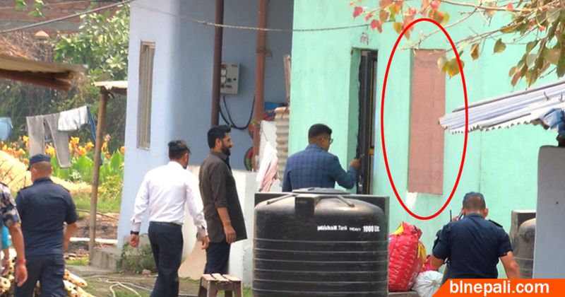 रविलाई राखिएको कोठामा अब हावा आउने, झ्यालको प्लाइउड हटाएर जाली लगाइयो