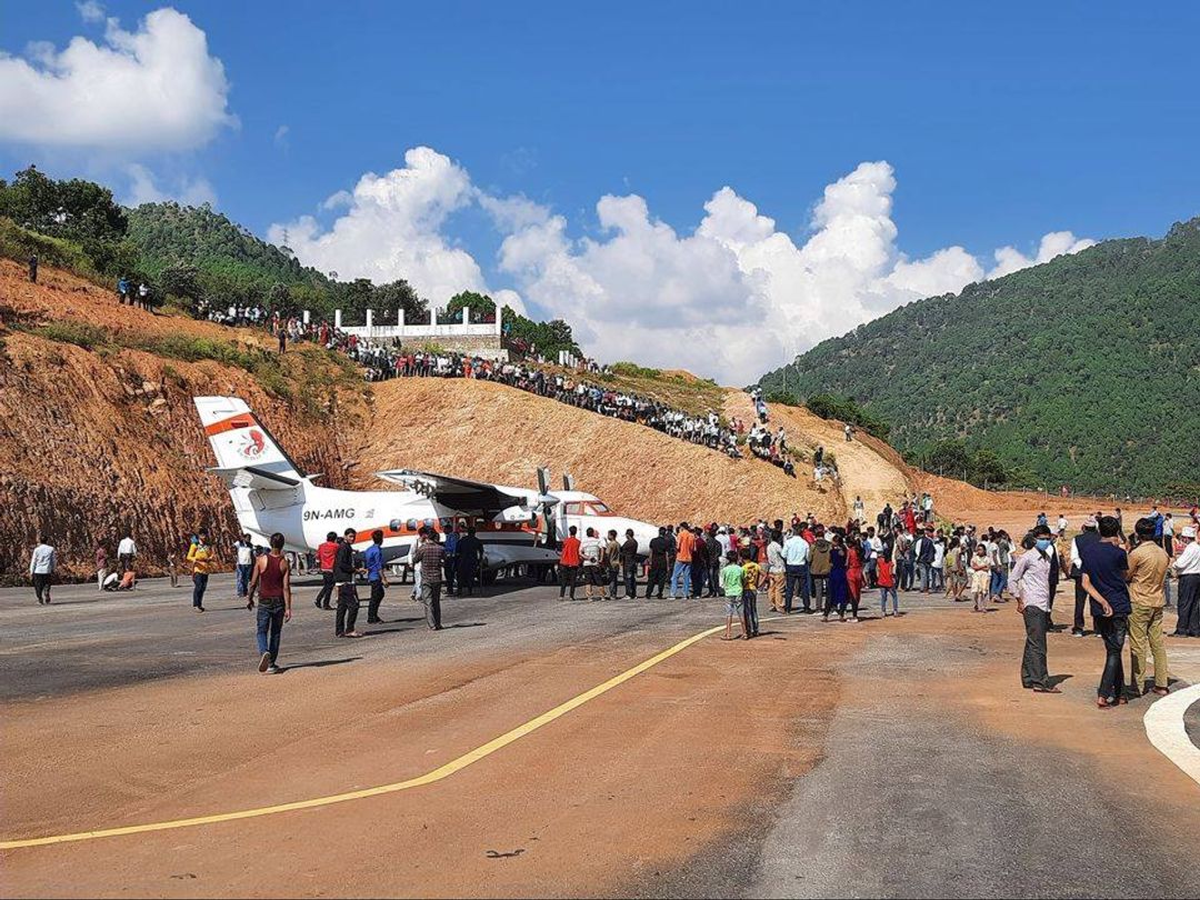 धनगढीलाई बेस बनाएर शुक्रबारदेखि  हवाई उडान सुरु भएको हो ।